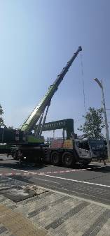 500吨吊车吊装塔吊案例